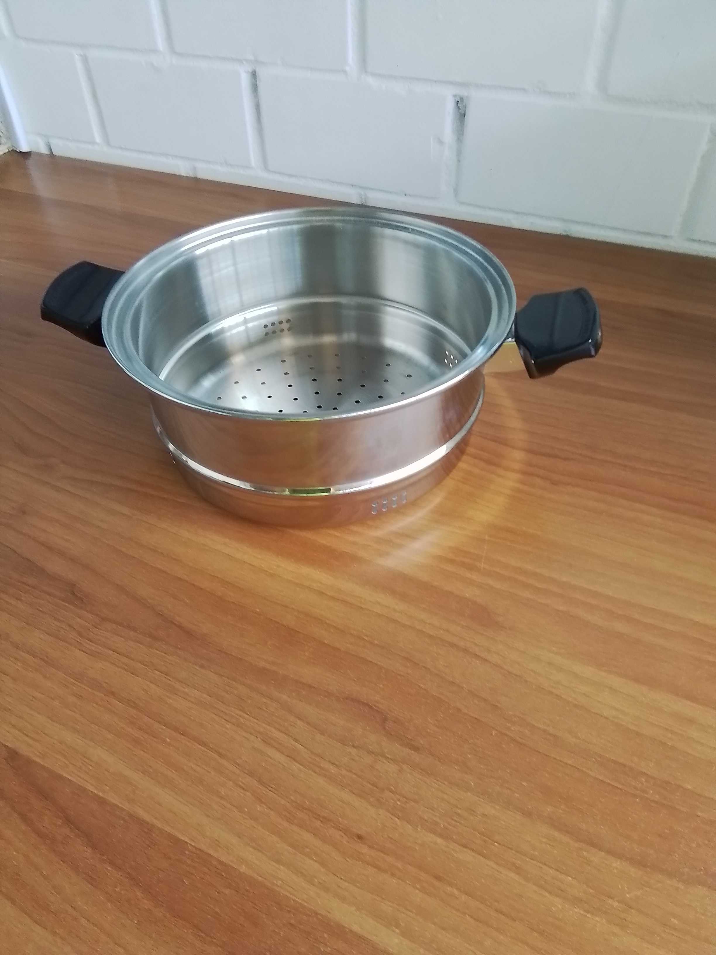 scolapasta in acciaio inox 