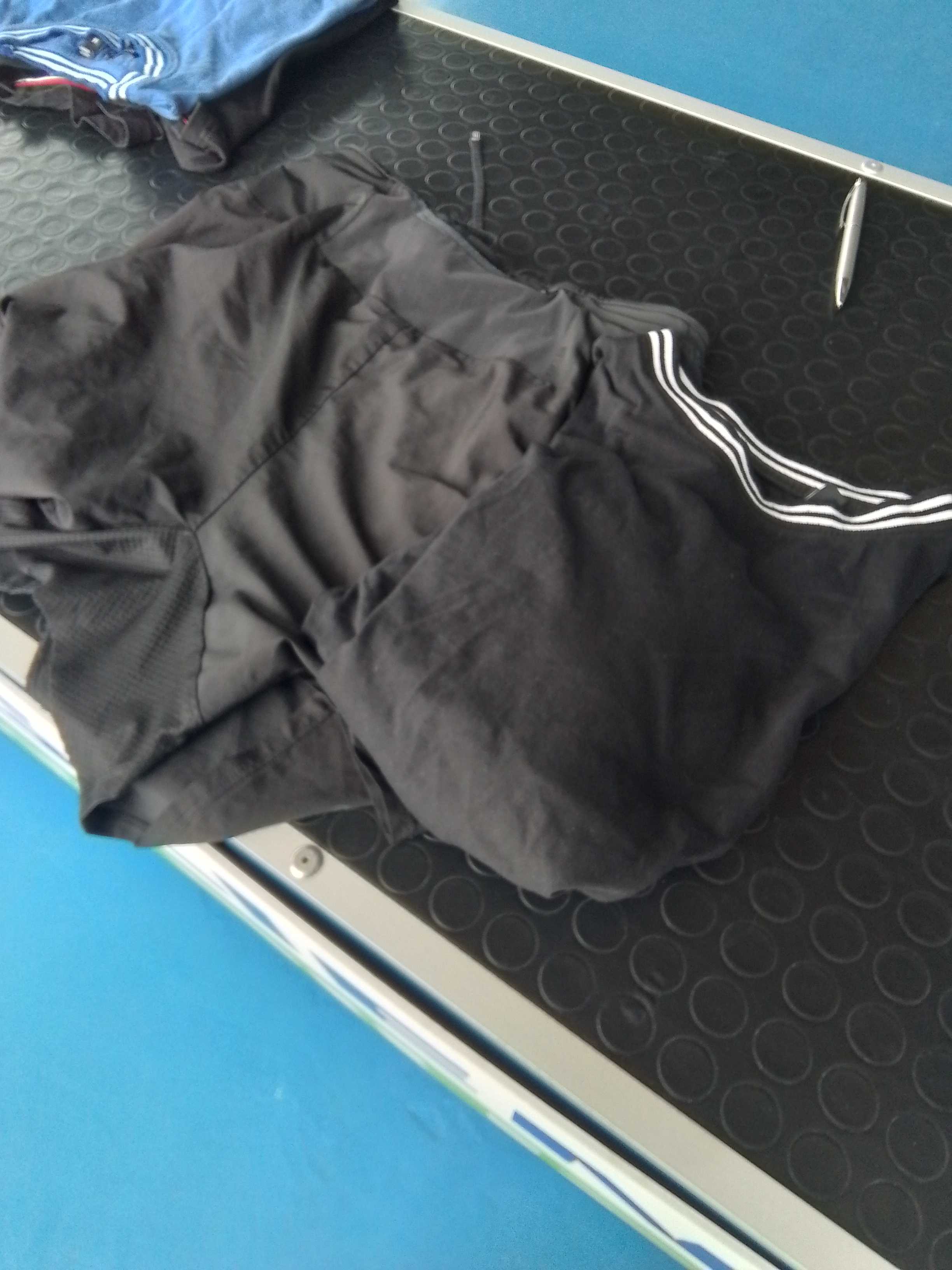 pantaloncini e maglietta uomo 