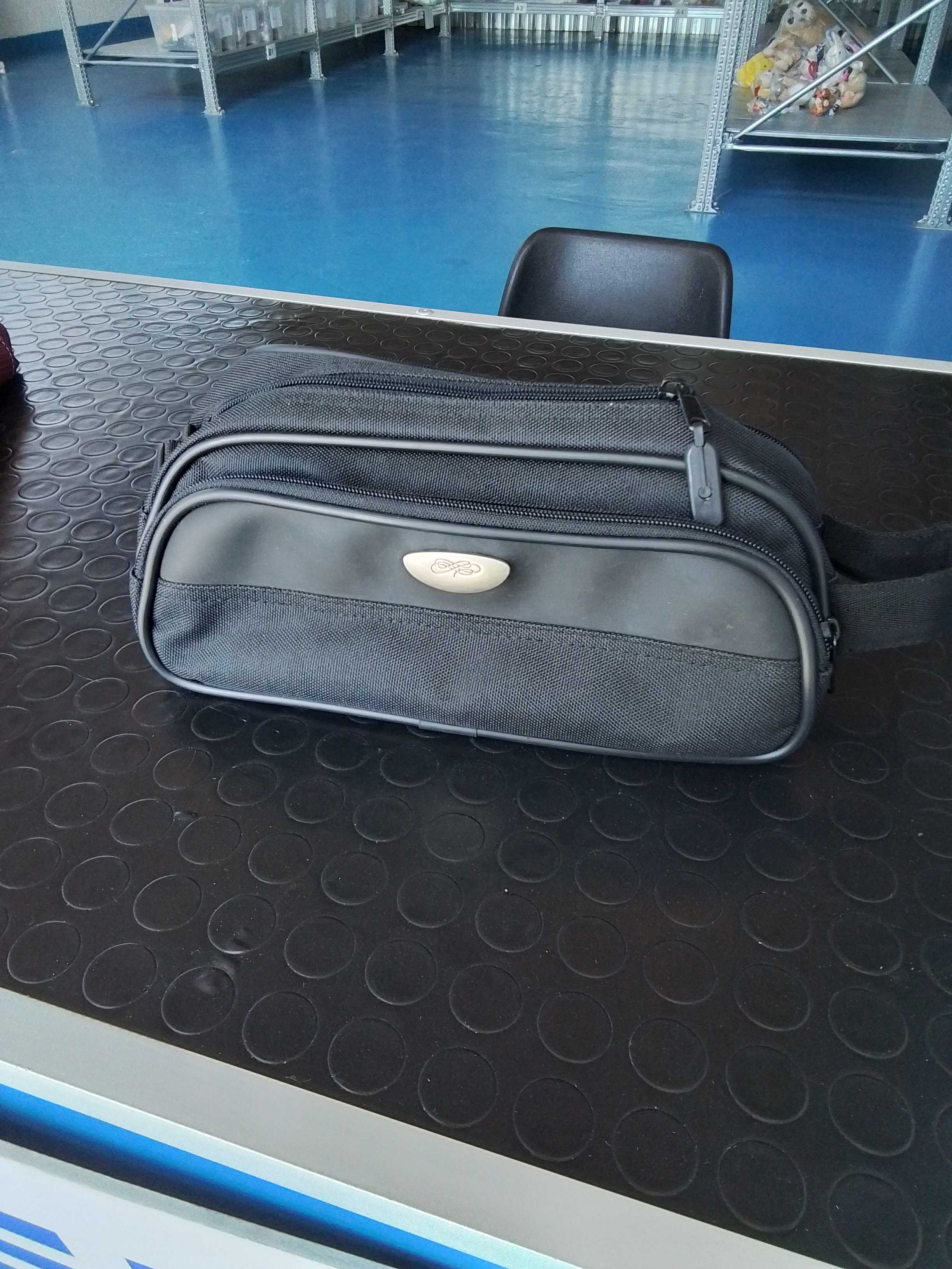 necessaire