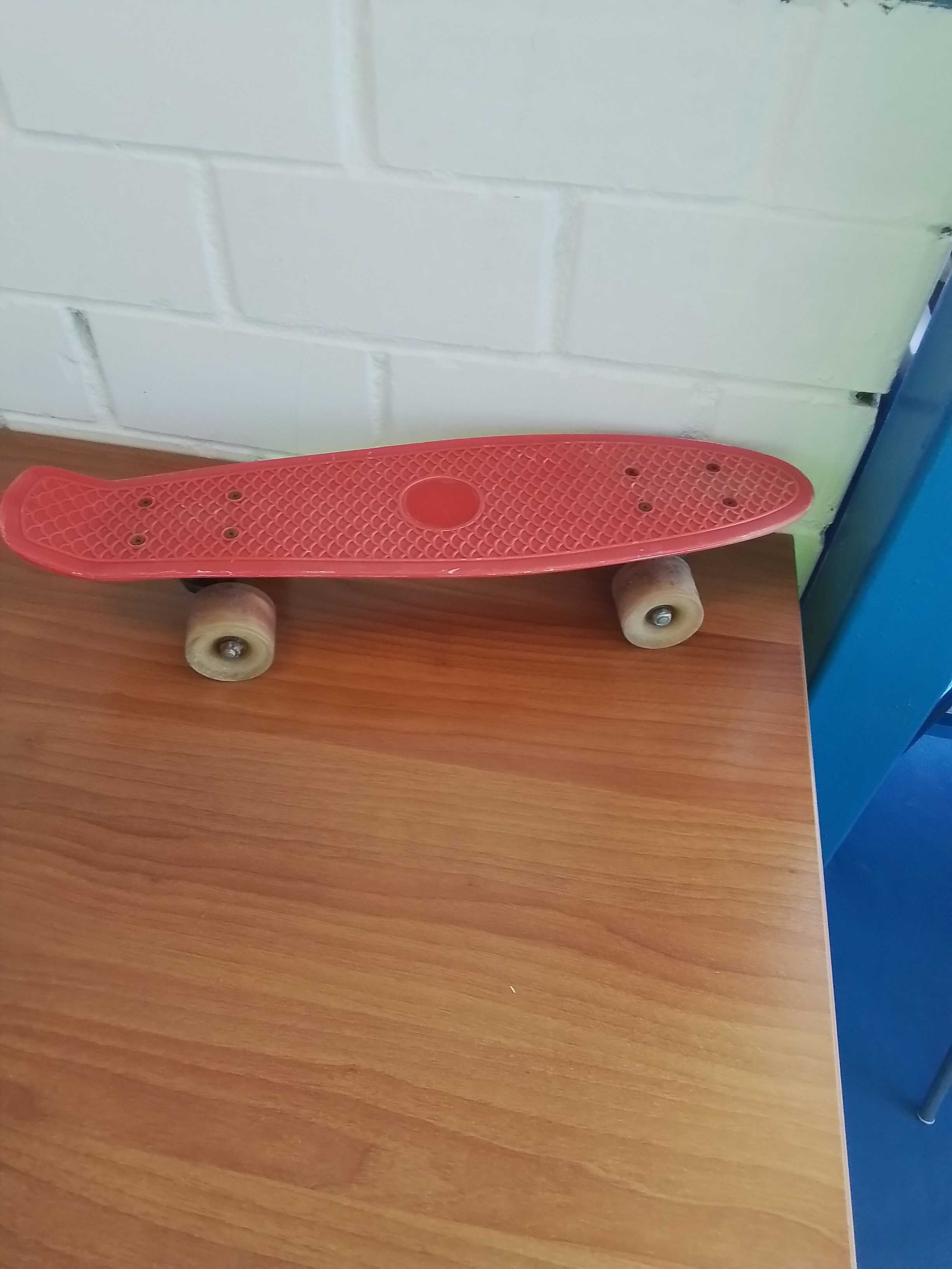 skateboard