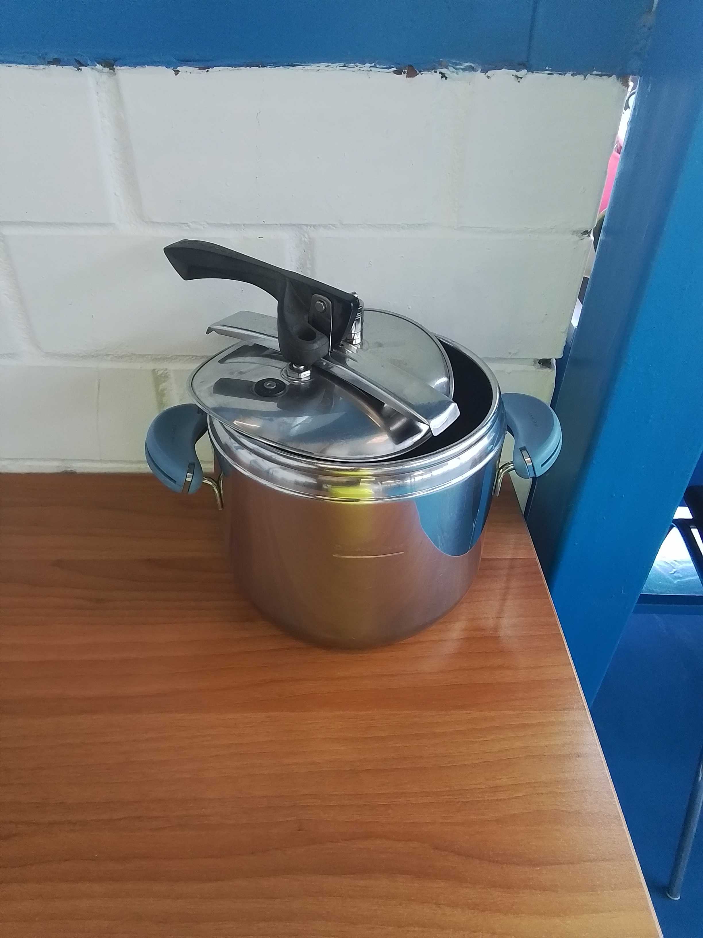 pentola pressione da 7 lt