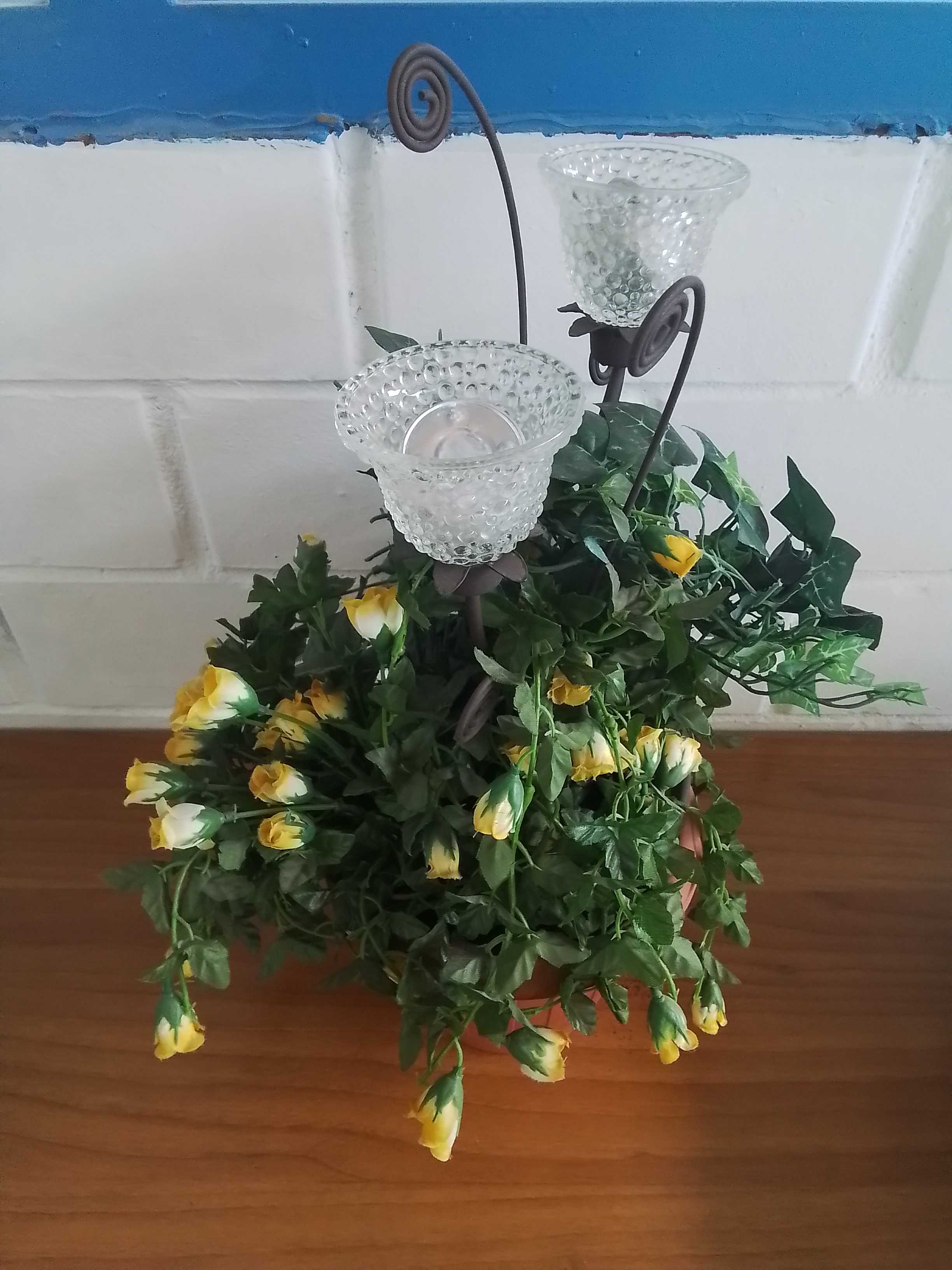 pianta con lumini a candela