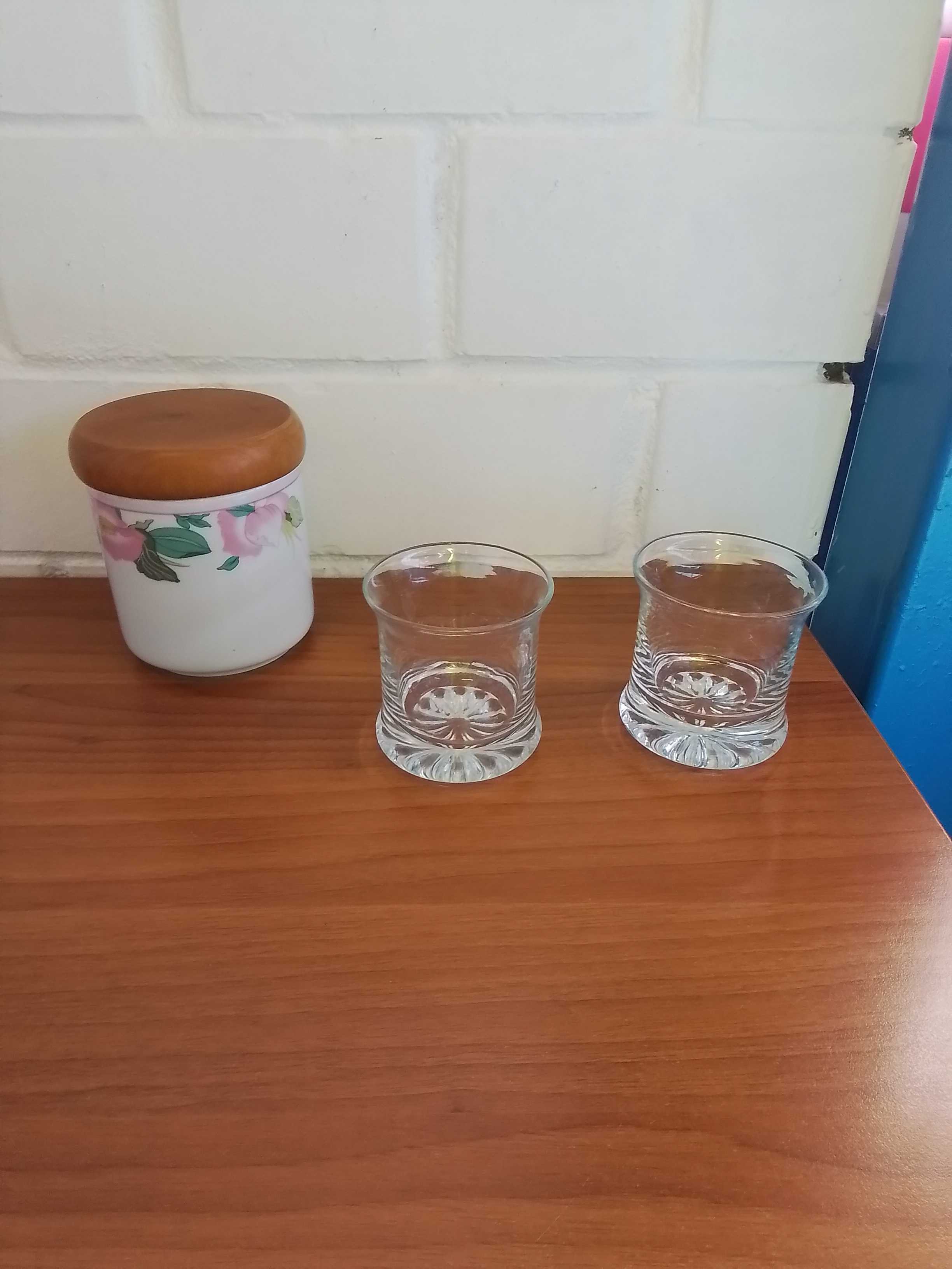 set 6 bicchieri acqua con barattolo caffè 
