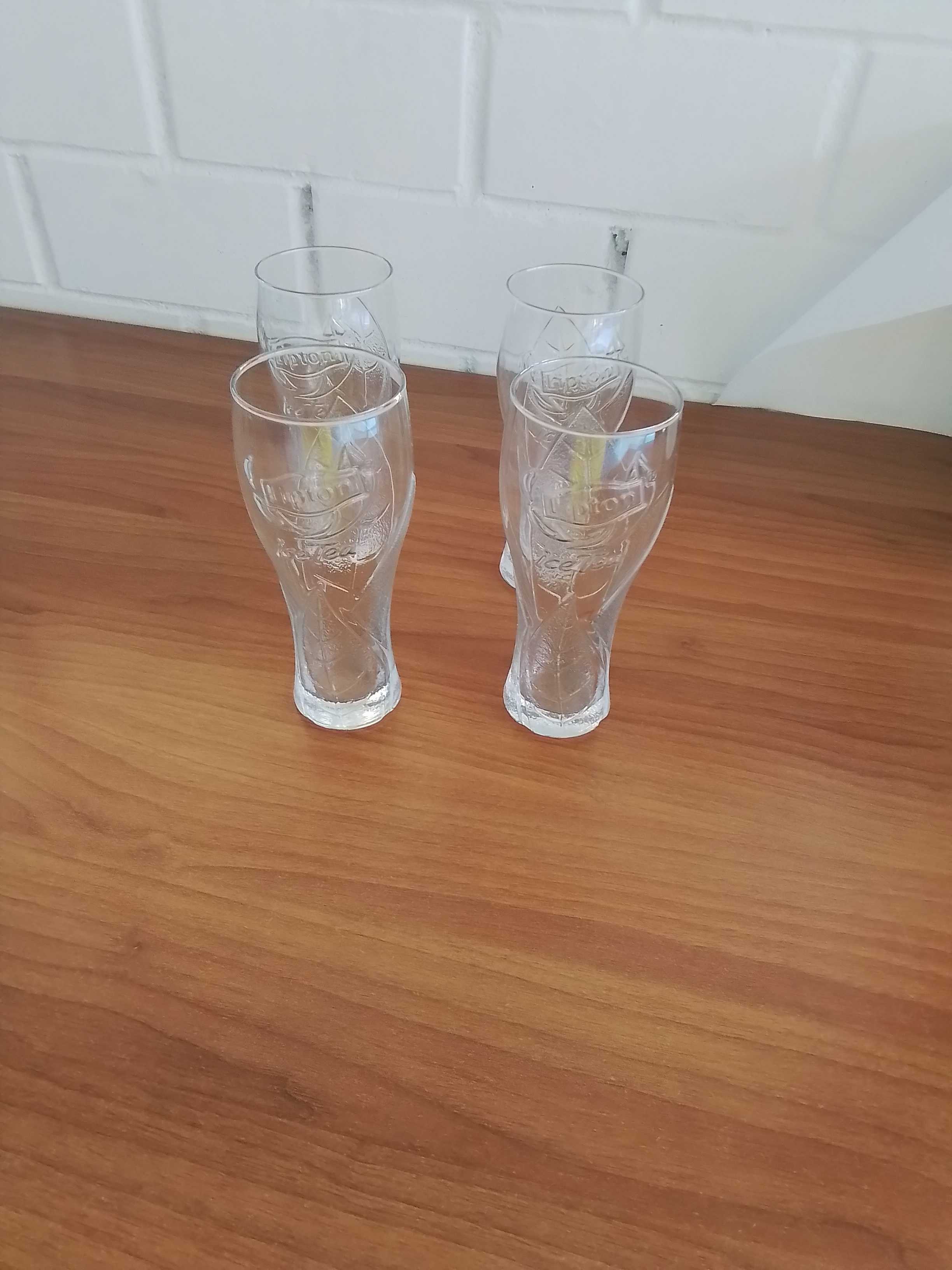 4 bicchieri
