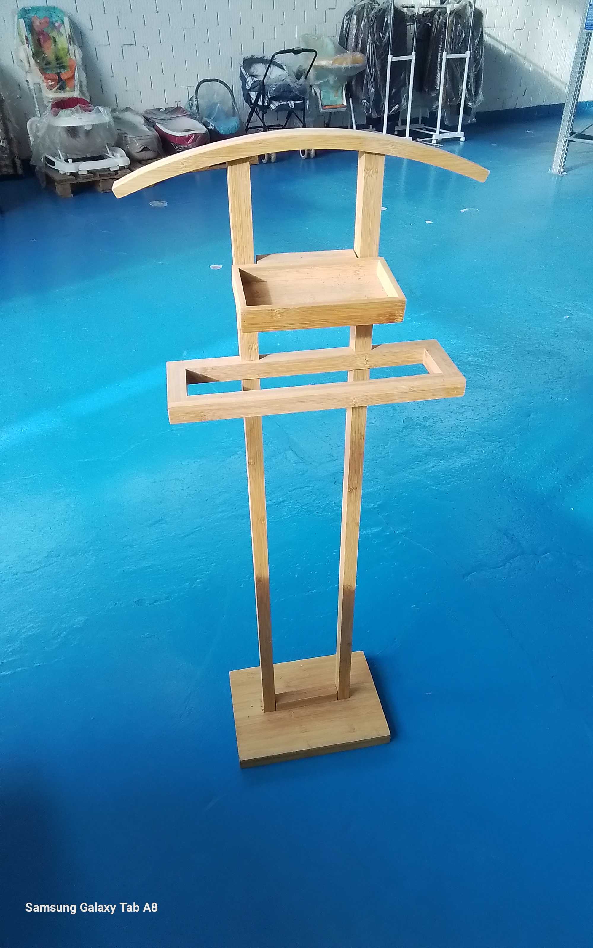 appendiabiti in legno