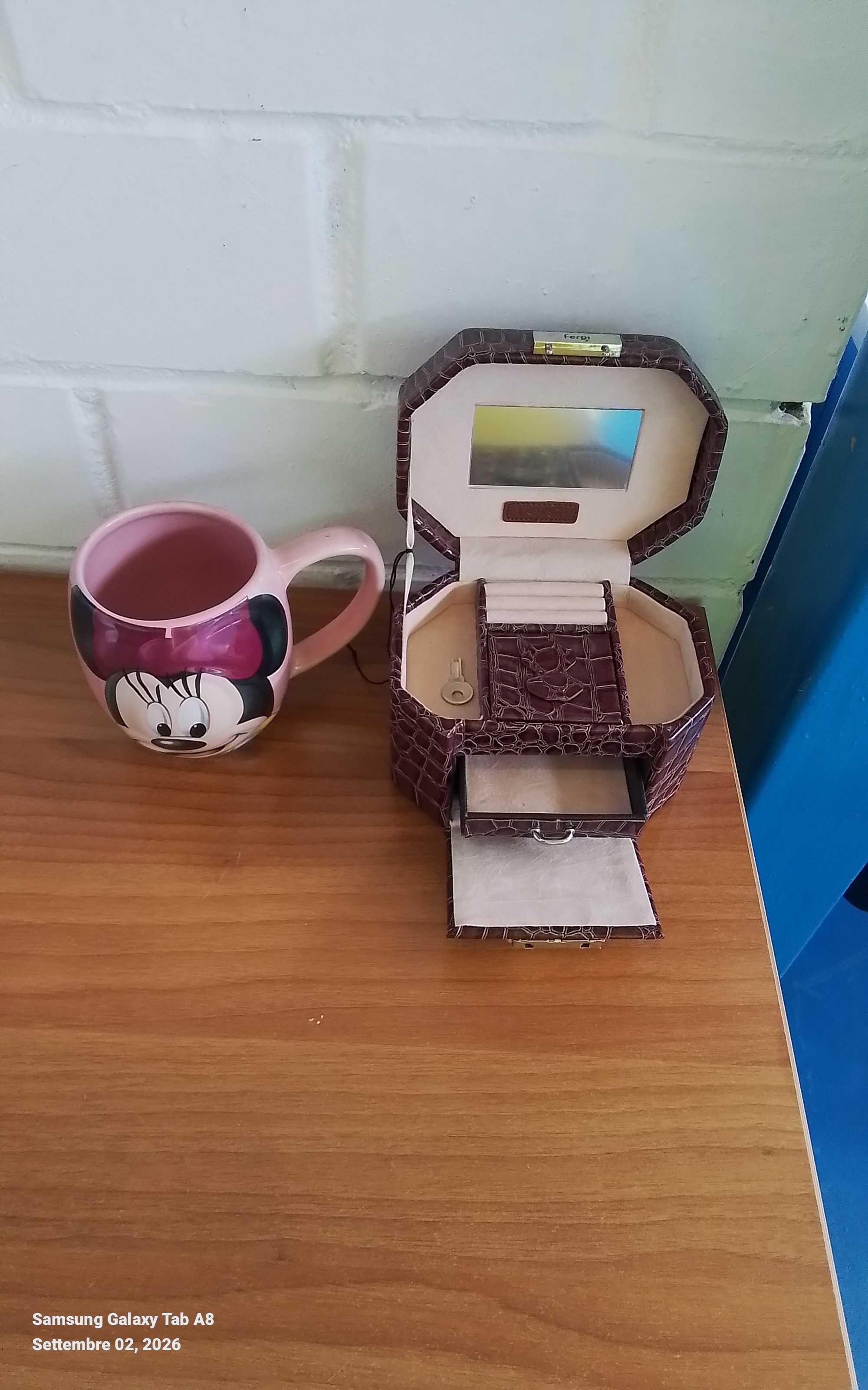 portagioie con tazza