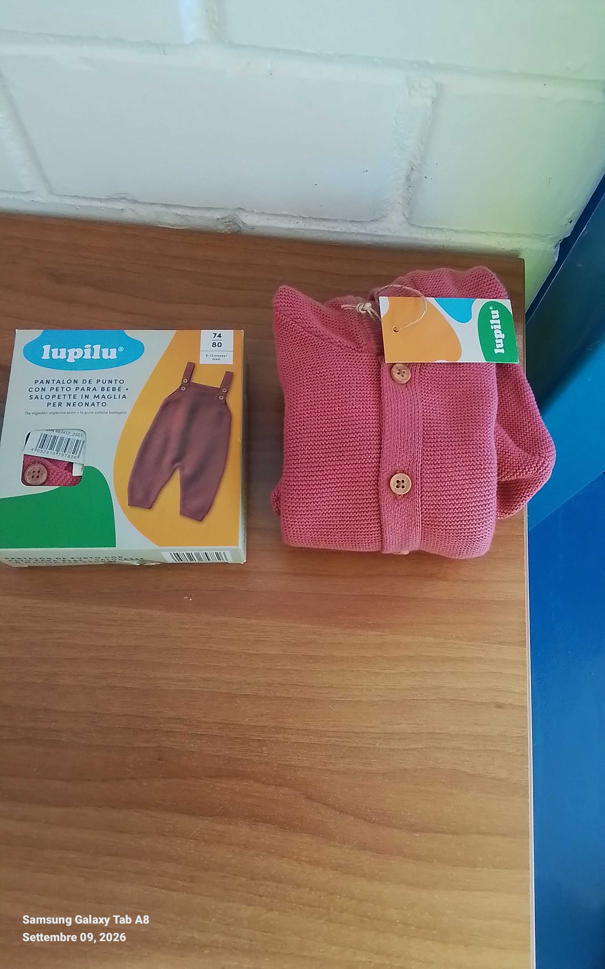 completino bimba tg 6/12 mesi