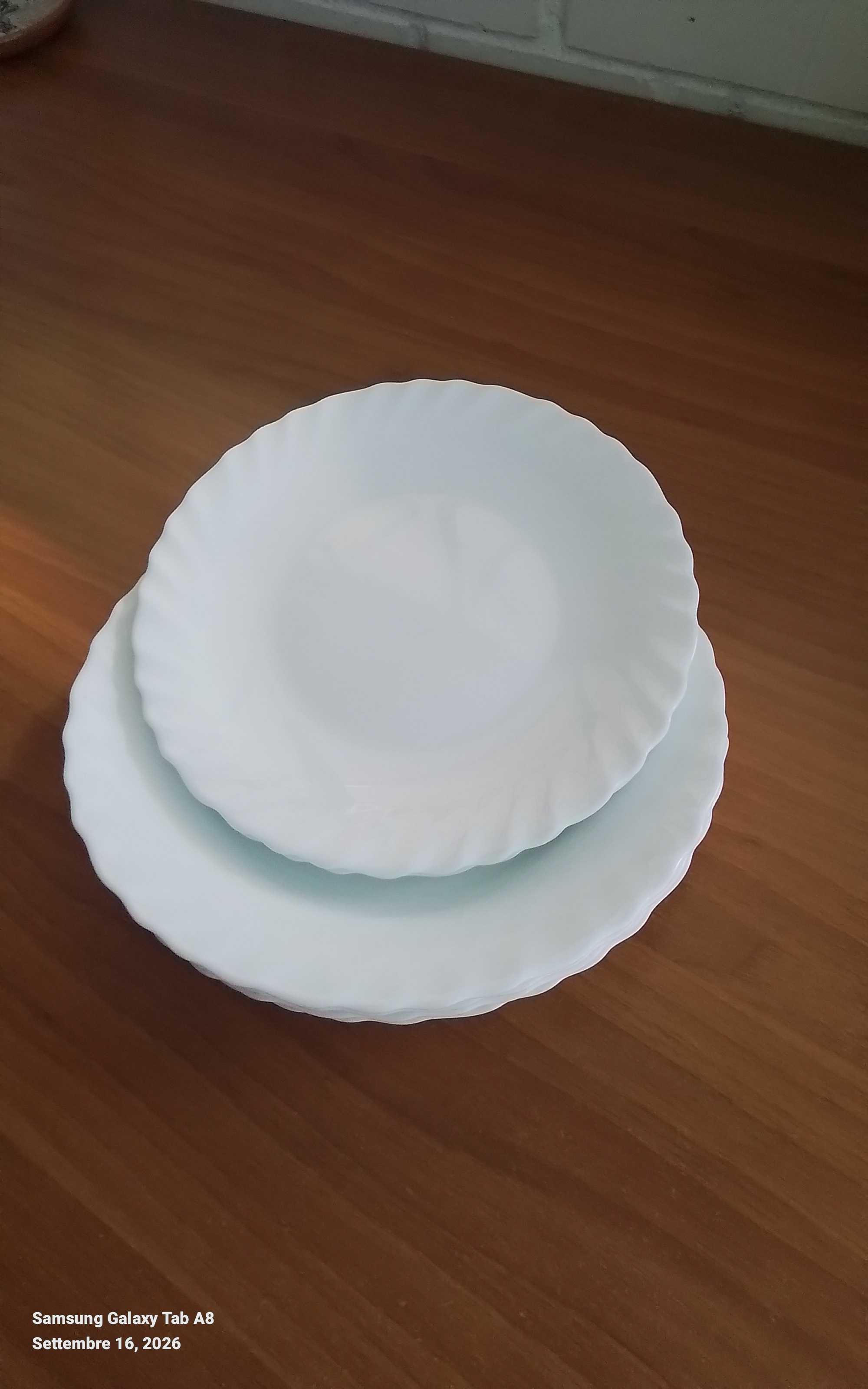 piatti 4 fondi e 4 frutta
